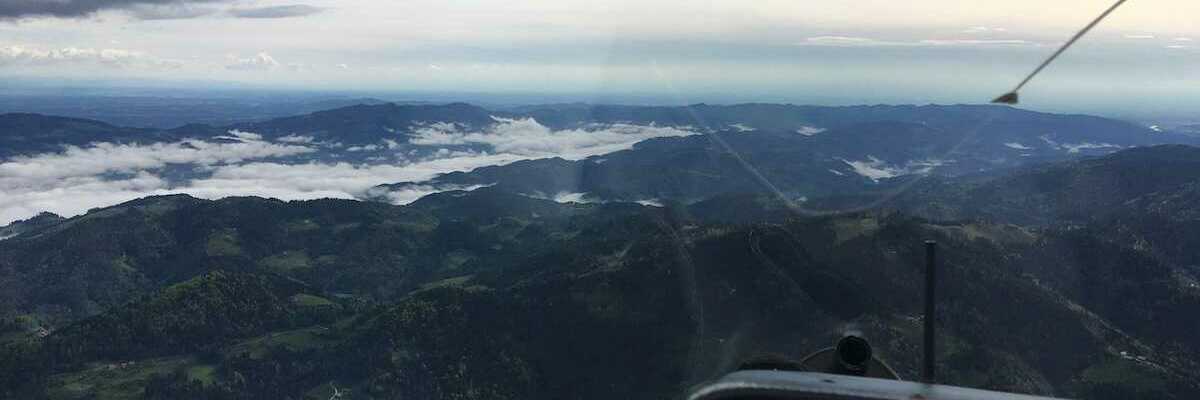 Flugwegposition um 06:28:25: Aufgenommen in der Nähe von Municipality of Slovenj Gradec, Slowenien in 1603 Meter
